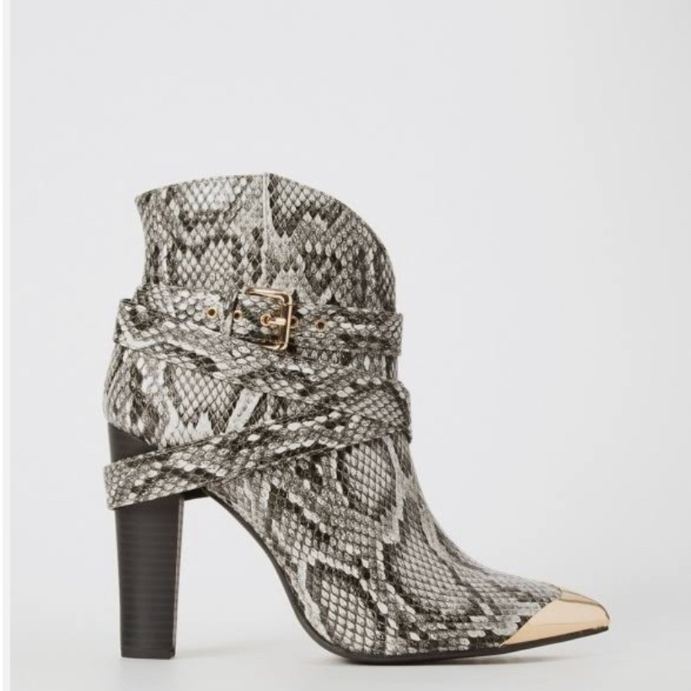 •Stevie• Snake Print Gold Cap Toe Ankle Bootie - Picture 3 of 5